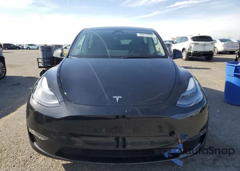 2025 Tesla Model Y from USA, damaged, VIN 7SAYGDEE1SA363065